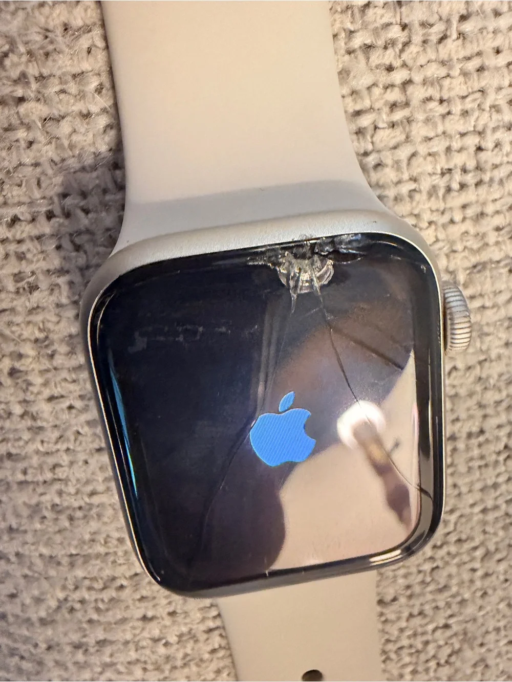 Apple smartwatch smooth